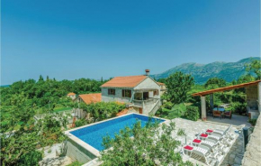 Two-Bedroom Apartment Gruda with an Outdoor Swimming Pool 08